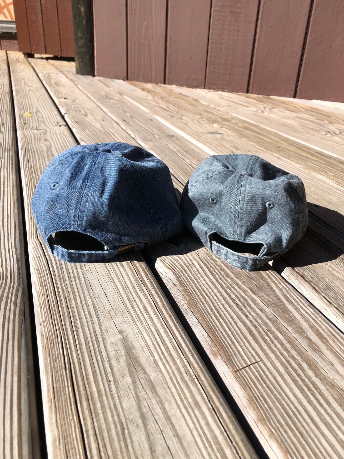 SWIMMING TURTLE EMBROIDERED HAT